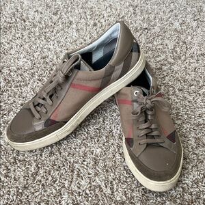 Burberry Men's Tan and Red Check Sneakers